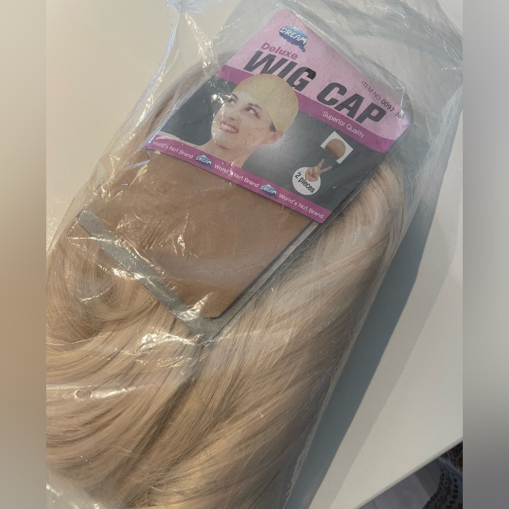 Blonde synthetic lace front, never used